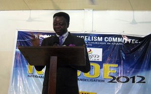 Rev. Eastwood Anaba addressing the NACOE Congress