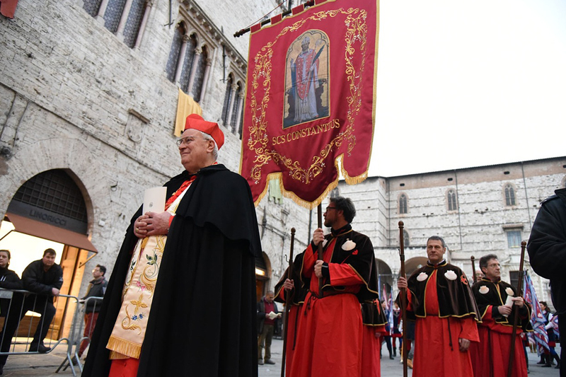catholic-procession